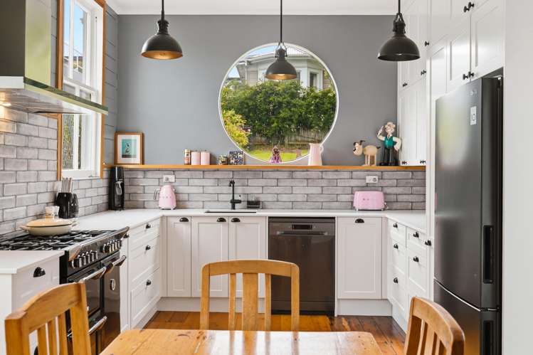 13 Daniell Street Newtown_9