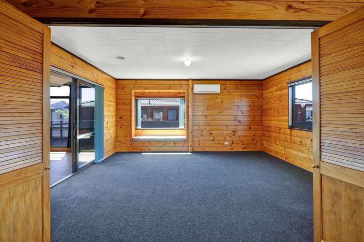 11 Heather Lea Hawera_8