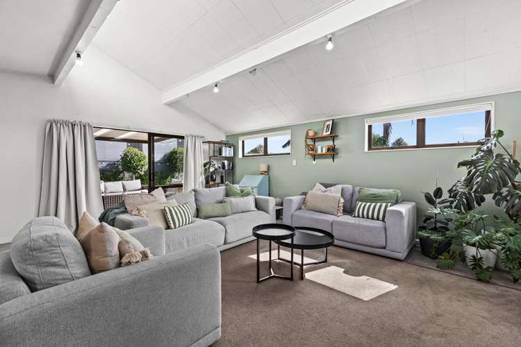 5 Gavin Black Street Meeanee_10