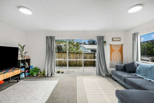 8 Hastings Grove Wainuiomata_1