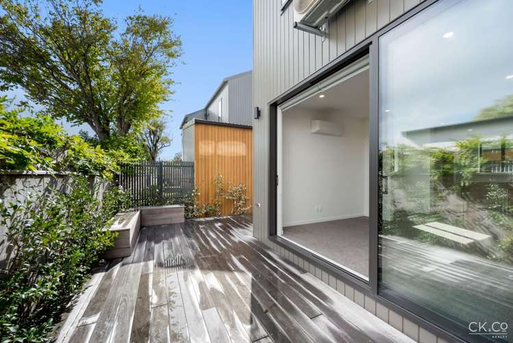 11/323 Riverside Drive Waterloo_8