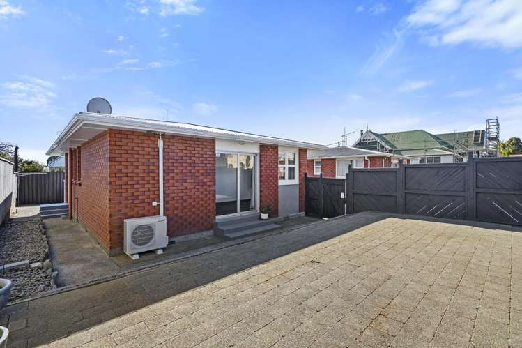 1/306 Devon Street West_0