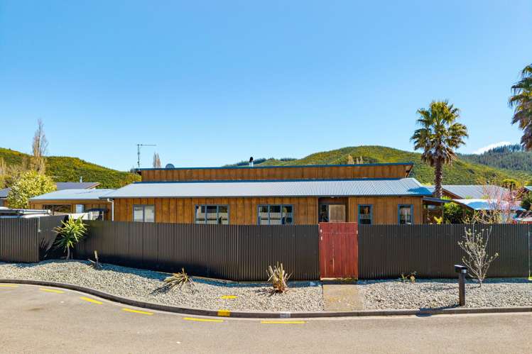 8 Mayer Crescent Wakefield_23