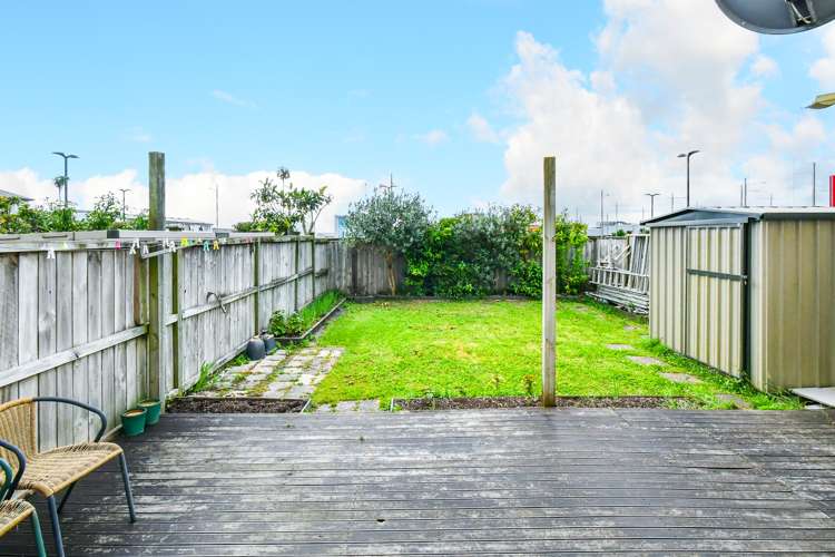 21 Rosewell Crescent Flat Bush_11