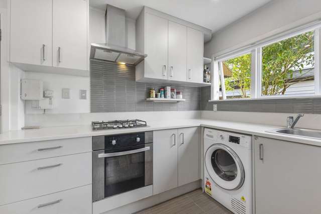 2/20 Hutchinsons Road Bucklands Beach_4