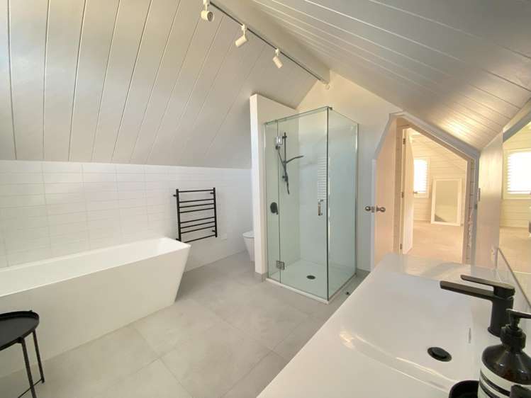 132a Riddell Road Glendowie_11