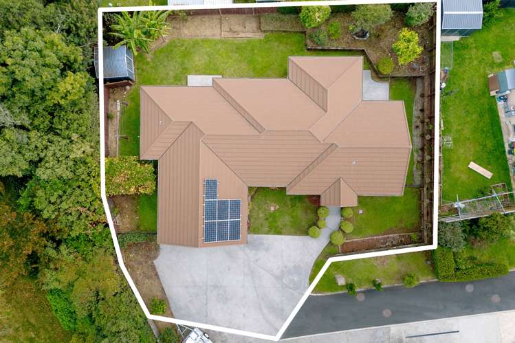 6 Cabourne Drive Glenview_18