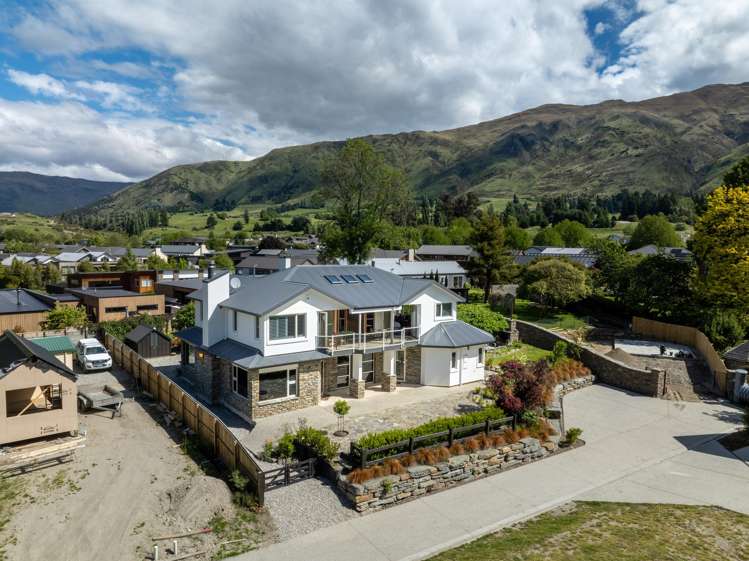 2C Macandrew Lane Wanaka_33