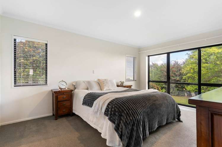 337 Macwhinney Drive Drury_17