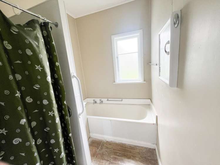 37 Christian Street Dannevirke_21