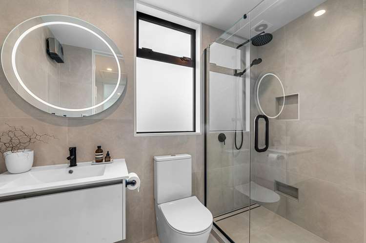 1/127 Saint Albans Street Saint Albans_14