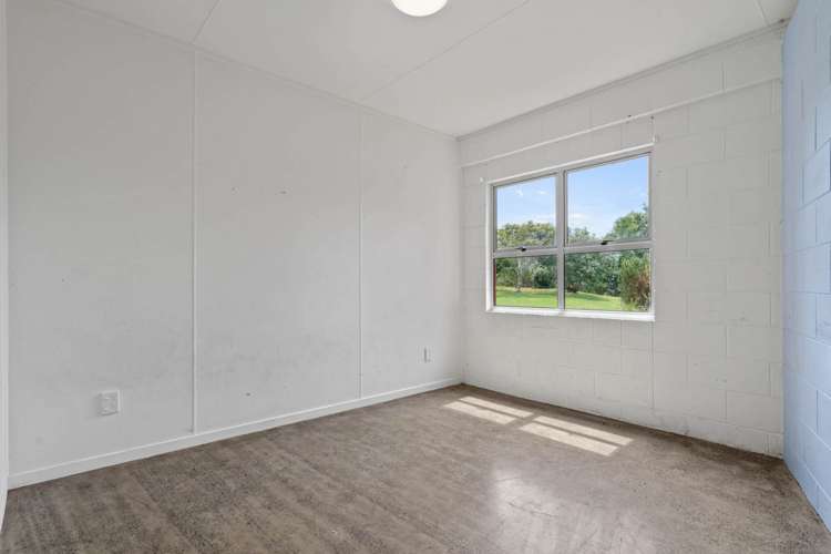 28 Pyle Road West One Tree Point_23