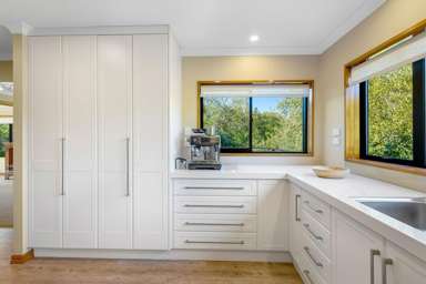 102 Tricketts Road_4