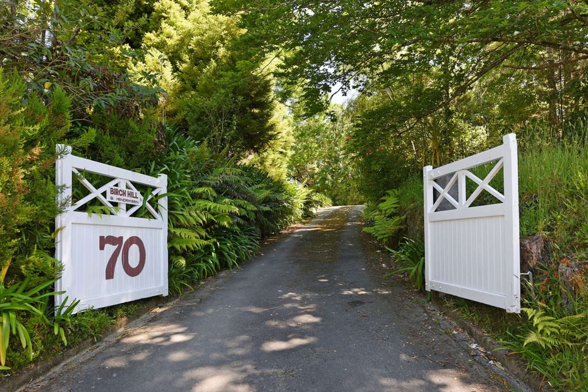 70 Blue Mountains Road Pinehaven_0