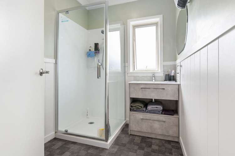 190 Clyde Street Hamilton East_5