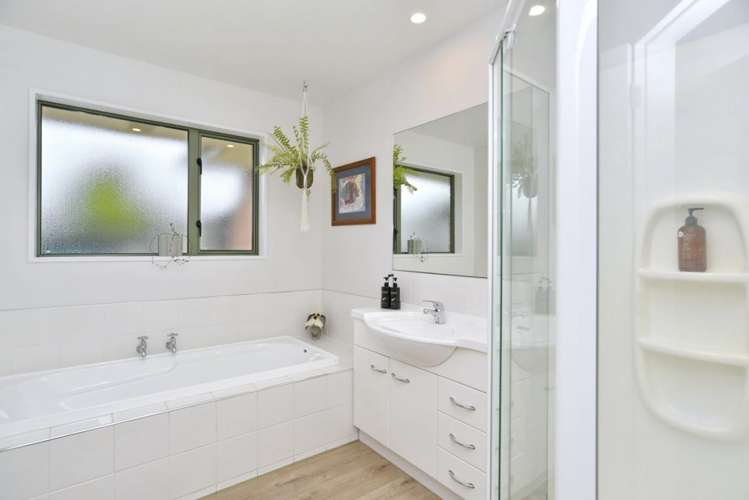 1 Kohi Drive Parklands_18