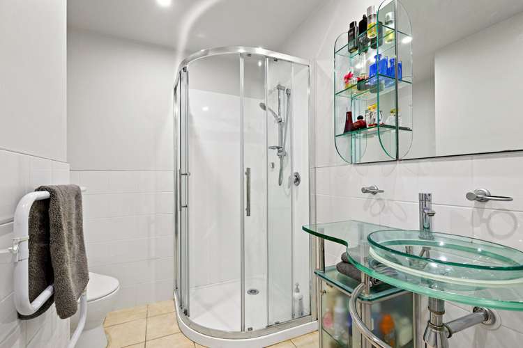 64/8 Landscape Road Papatoetoe_3