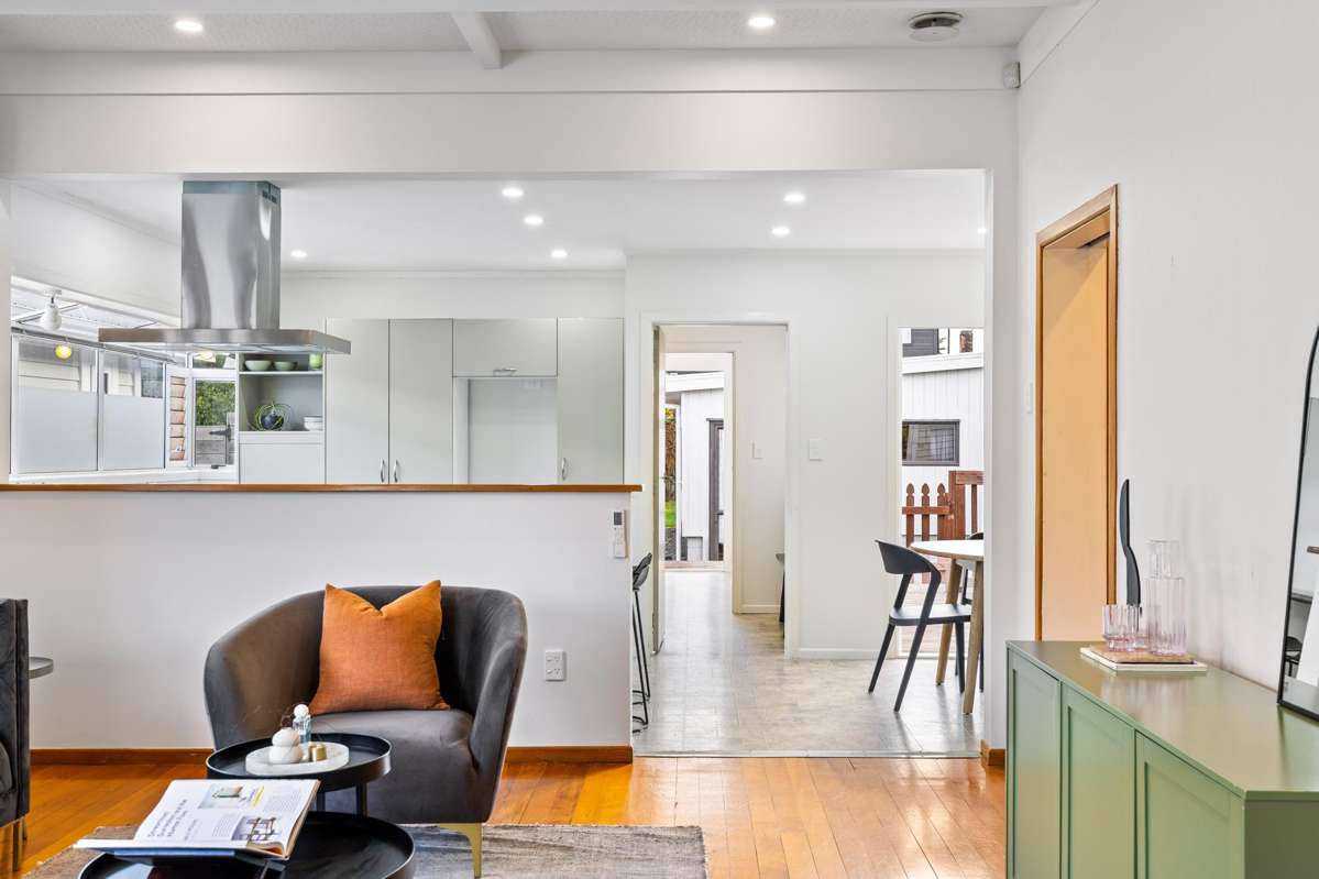 90 Huia Road_3