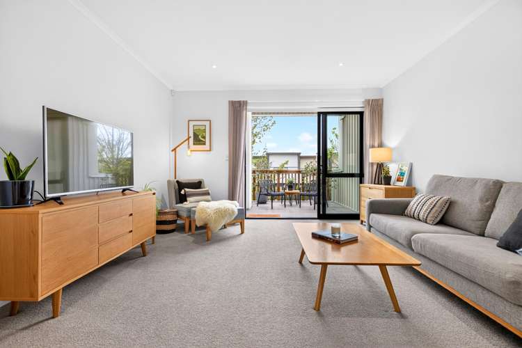 2 Torea Tai Road_5