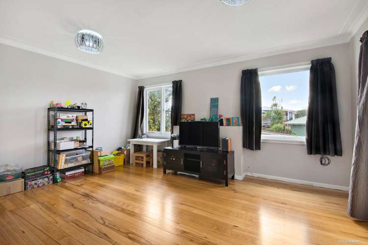 61 Taioma Crescent Te Atatu Peninsula_8