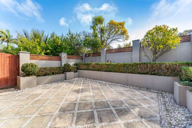 88 Parr Terrace Castor Bay_12