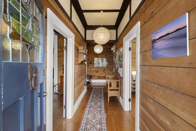 22 Wallis Street Raglan_2