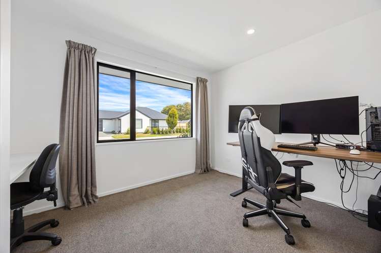 1 Stonyer Street Woodend_15