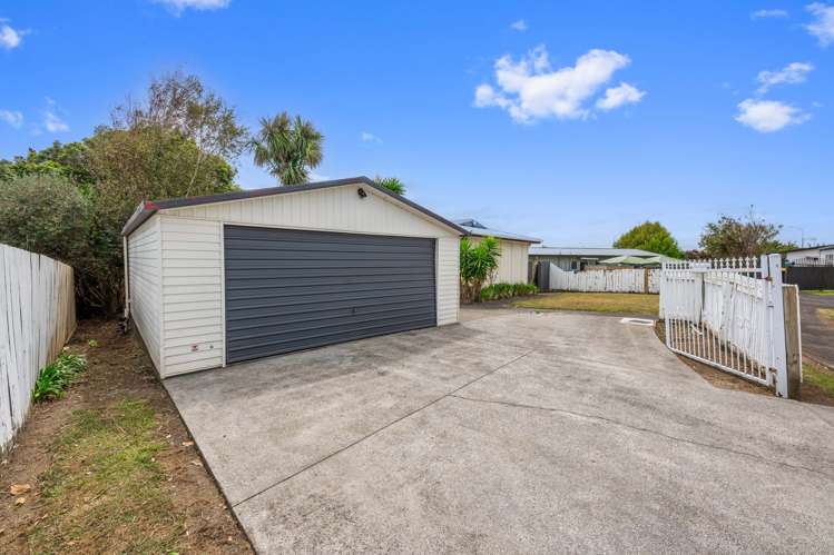 6 Constance Place Clover Park_9