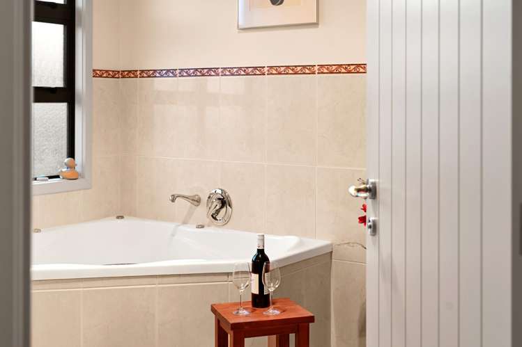 21 Stonebridge Road Temple View_29