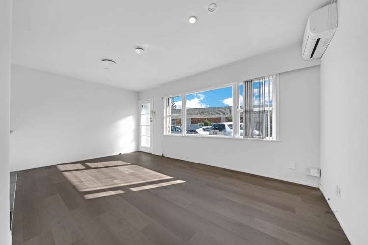2/8 Winspear Place Papatoetoe_7
