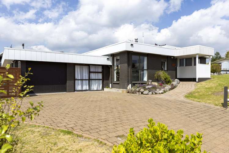 30 Frederick Street Two Mile Bay_1