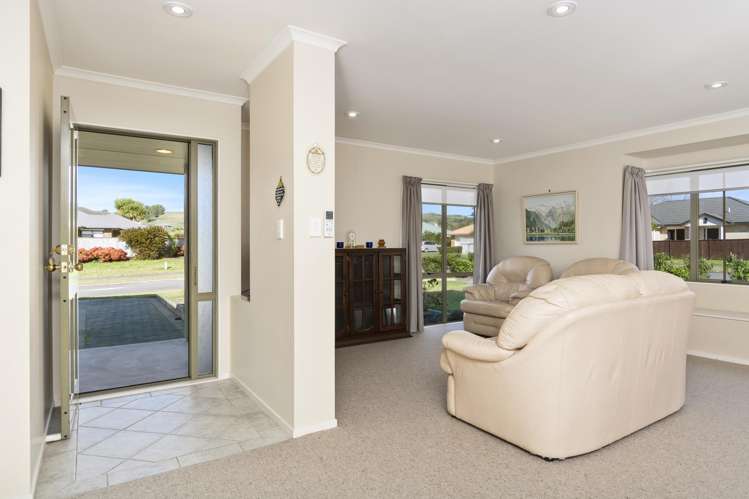 1 Peregrine Place Welcome Bay_22