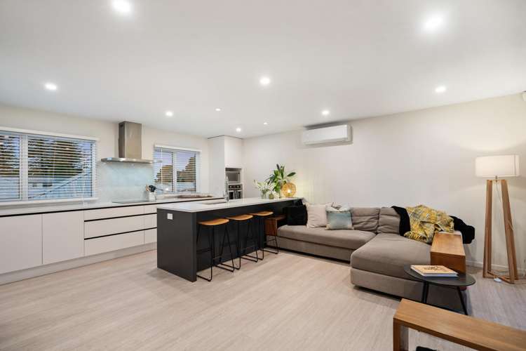 6/90 Point England Road_5