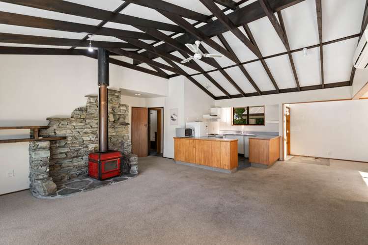 27 Avalon Crescent Fernhill/Sunshine Bay_6