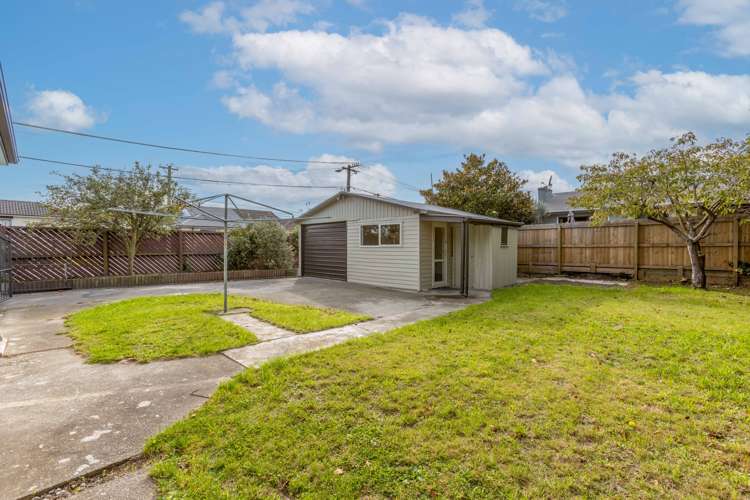75 Cuffs Road Wainoni_14