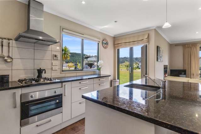 14a Sanctuary Cove Pauanui_1