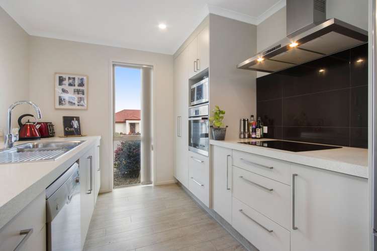 11 William Wood Place Aongatete_8