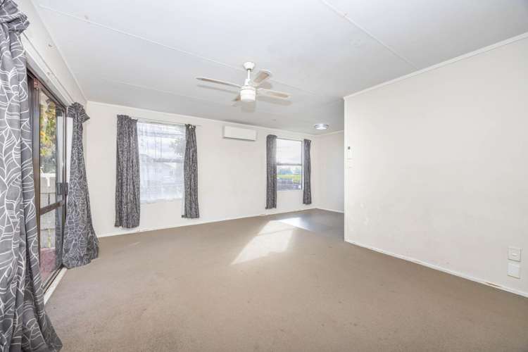 12 Wordsworth Crescent Enderley_9