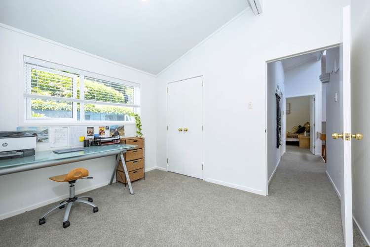 82 Daffodil Street Titirangi_15