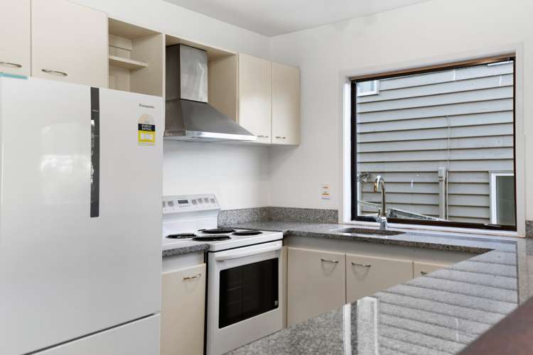 24b Dart Place Fernhill/Sunshine Bay_4