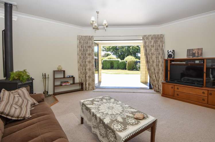 39 Armstrong Avenue Carterton_10