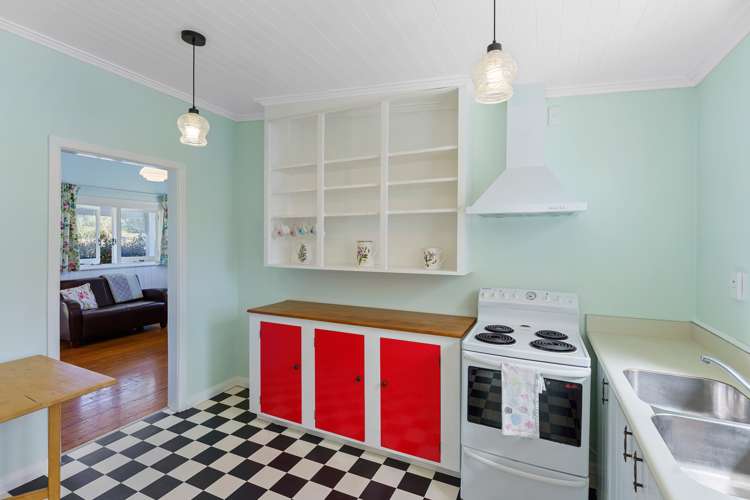 103a Waikawa Beach Road Manakau_11