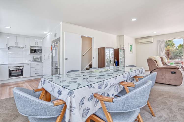 230 Te Atatu Road Te Atatu South_16