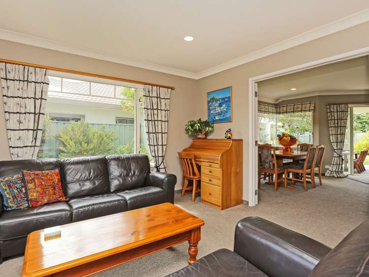 77 Kensington Drive Taradale_6