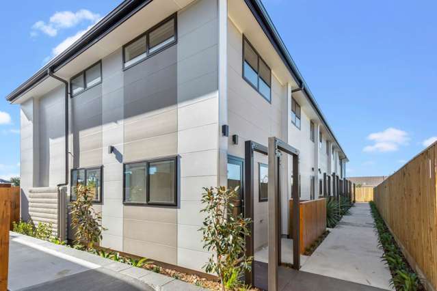 Luxury Living Over Two Sun-Filled Levels