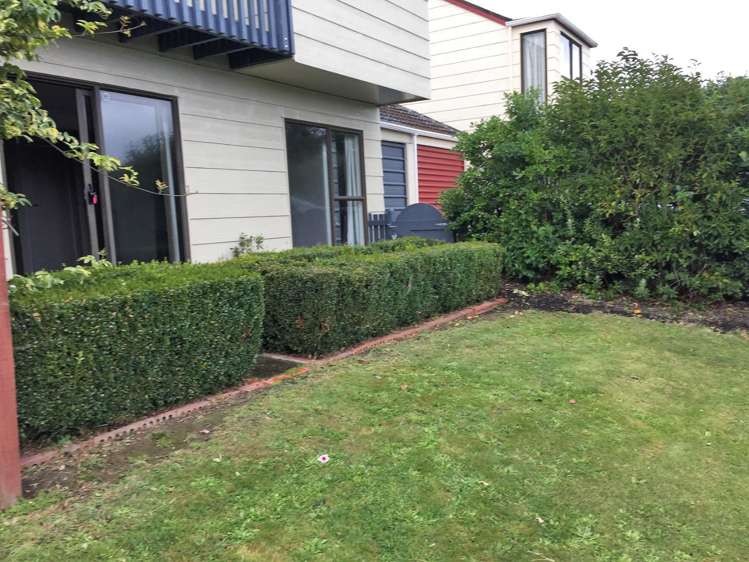 2/2 Bodmin Street Marybank_8