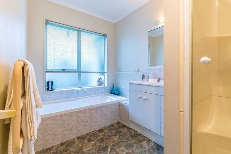 2 Jackson Place Pukekohe_18