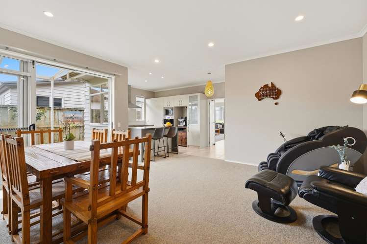 55 Coachman Drive Flat Bush_8