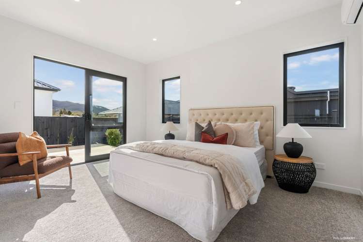 11 Meadows Drive_4