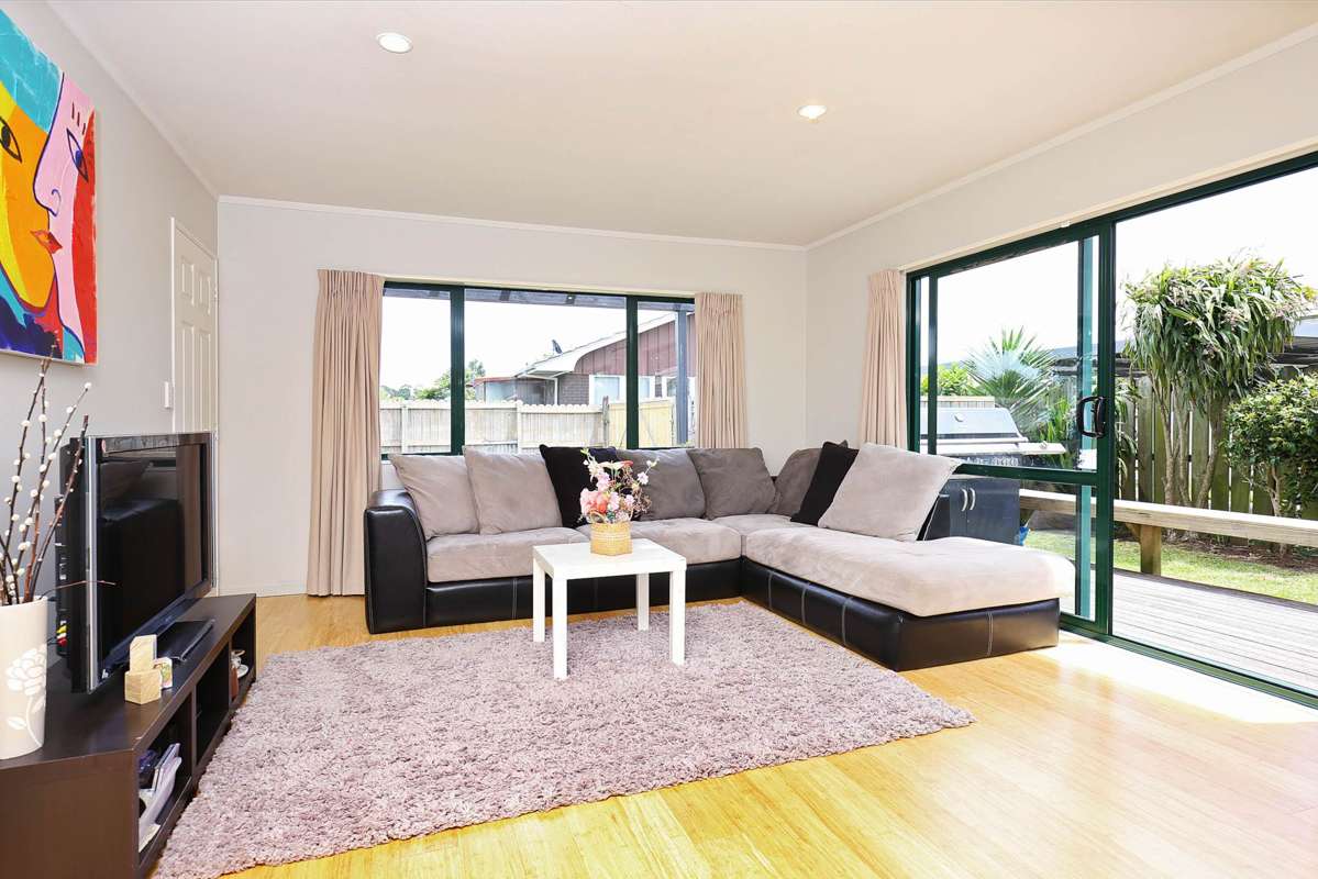 2/27 Hillside Road_2